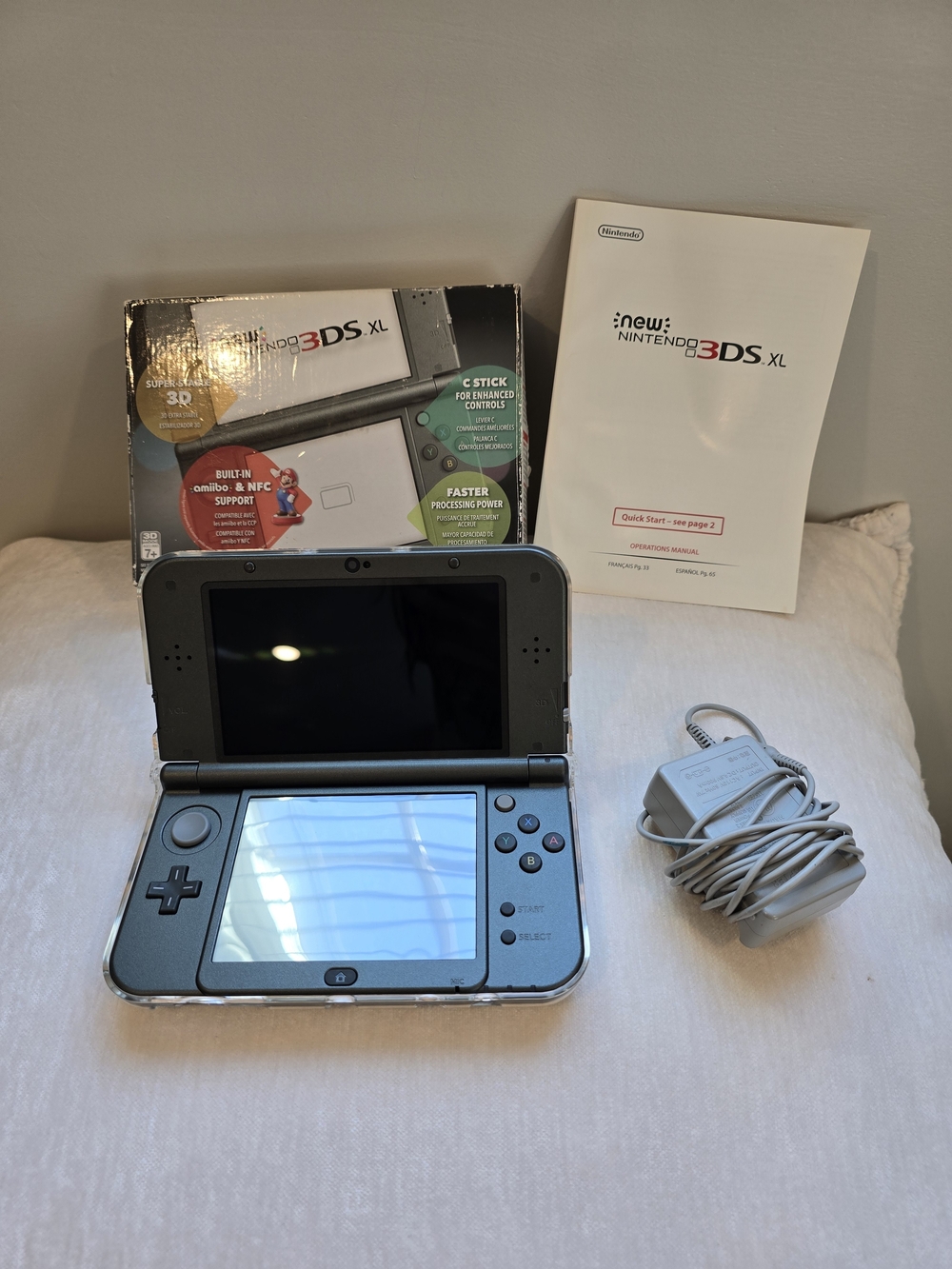 Nintendo New 3DS XL CIB Mint Condition. IPS screen